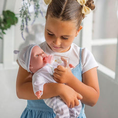 JC Toys- Muñeca Berenguer Boutique de Cuerpo blando de 38 cm, sus ojos se abren y cierran, incluye ropa y accesorios, gris, diseñado por Berenguer, +2 años