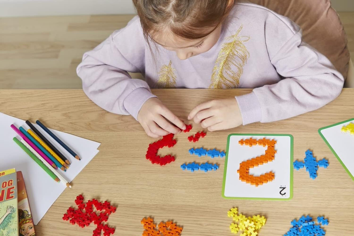 Plus-Plus 9603909 Geniales Konstruktionsspielzeug, Learn to Build, ABC & 123, Kreativ-Bausteine, 600 Teile