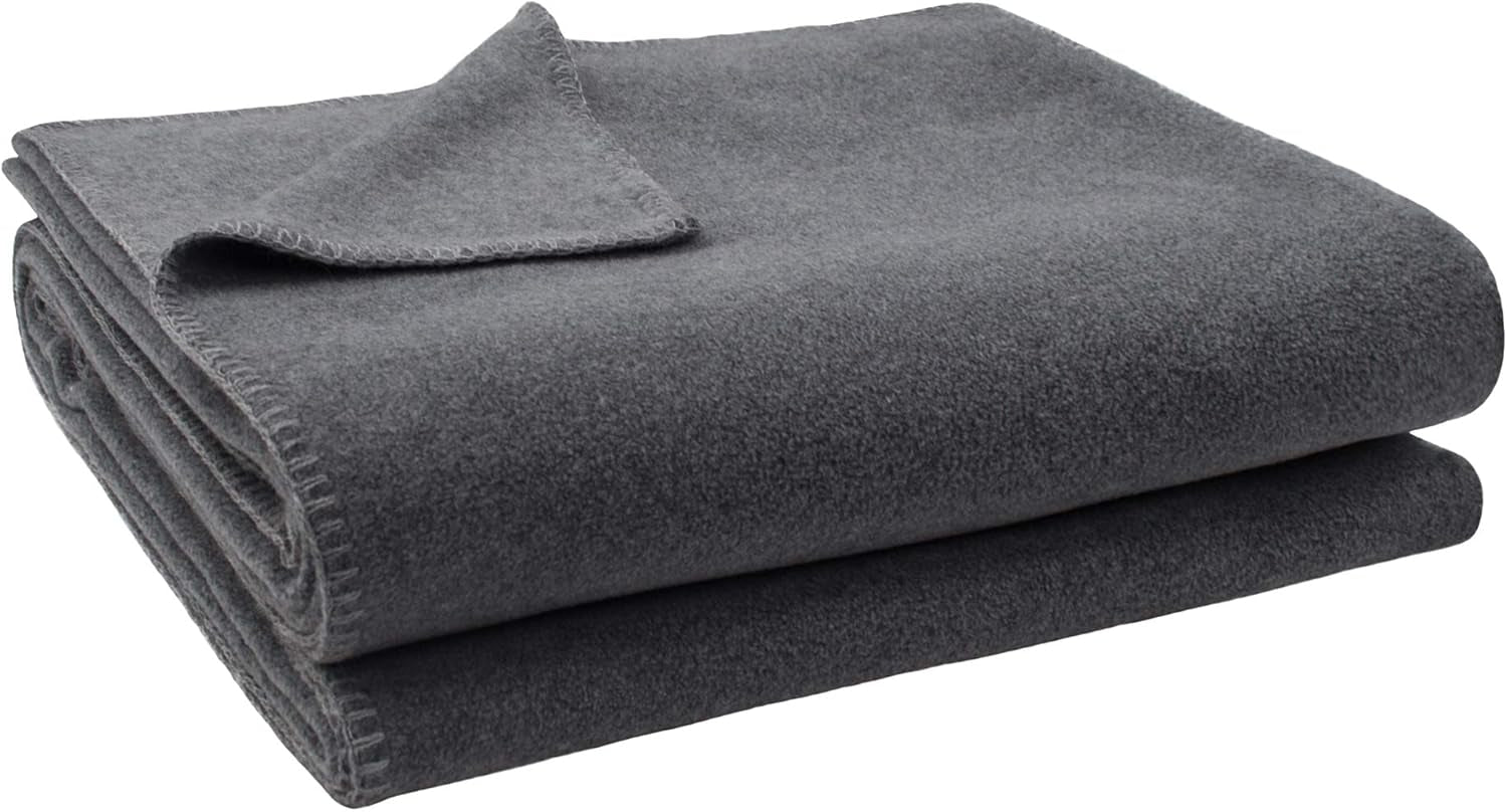 Pătură Zoeppritz în culoarea: Roșu, Fabricat din 65% Poliester, 35% Viscose, Dimensiune: 160X200 Cm, 103291-235-160X200 Paturi si Cuverturi Zoeppritz Since 1828 940 Gri mediu Melange 180X220 Cm