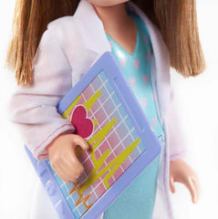 Barbie Chelsea Karriere-Spielset mit brünetter Chelsea-Puppe als Ärztin (ca. 15cm), Klemmbrett, EKG-Lesegerät, Pflaster, 2medizinischen Geräten, Teddybär, tolles Geschenk für Kinder ab 3Jahren, GTN88