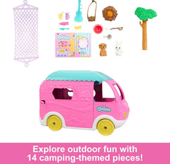 Barbie Chelsea 2-in-1-Camper - Spielzeugfahrzeug mit Pool, Hängematte und Essbereich, für fantasievolles Spielen und Geschichtenerzählen, ab 3 Jahren, HNH90