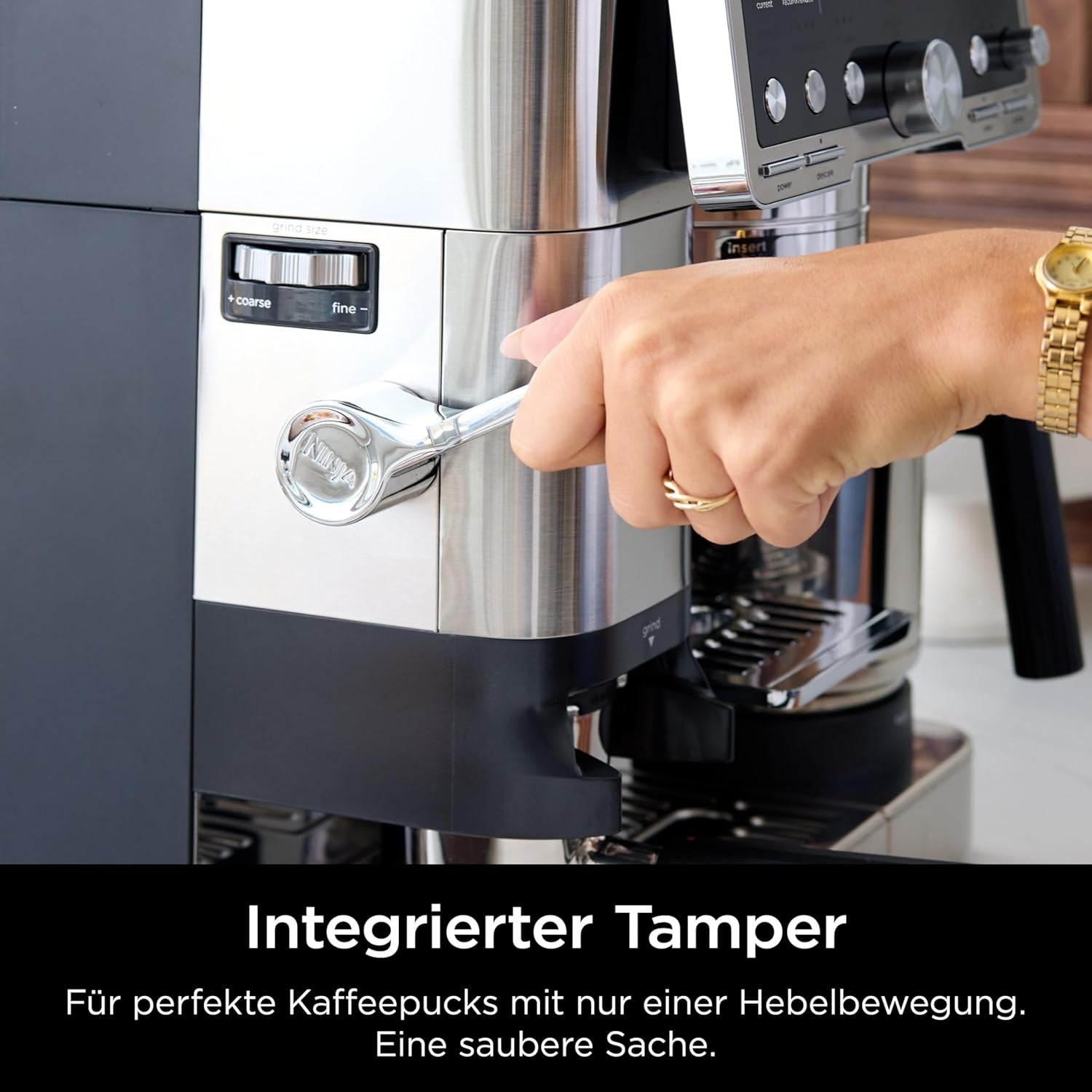 Aparat de cafea Ninja Luxe Pro 3 în 1 cu râșniță și spumator pentru latte, cappuccino, Cold Brew și espresso, ușor de utilizat, 5 presetări pentru spumator, argintiu, ES701EU