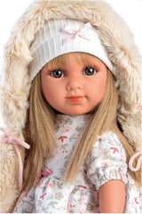 Păpușa Llorens 1053541 Elena cu păr blond și ochi albaștri, păpușă la modă cu corp moale, inclusiv ținută la modă cu haină cu glugă, 35 cm