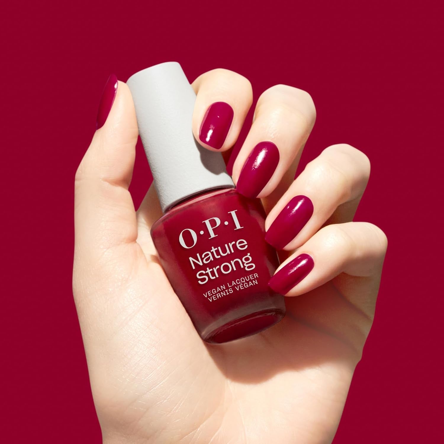 OPI Nature Strong Red and Orange Shades – ojă de lungă durată cu o formulă vegană, inovatoare, care conține ingrediente naturale – pentru unghii strălucitoare