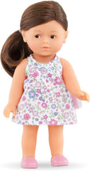 Corolle 9000240020 - Romy brünett Les Trendies Mini Corolline 20cm, Französische Puppe mit Charme und Vanilleduft, 20 cm