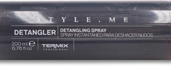Spray de descurcare Style.Me Produs pentru descurcarea parului. Produs pentru descurcarea parului instant de la Termix. Formulă îmbogățită cu ulei de ricin. Mărime: 200 ml. Produse pentru descurcarea părului Naty Shop