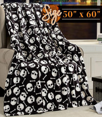 Elegant Comfort Pătură ușoară cu motive de Halloween, moale, confortabilă și plușată, perfectă pentru relaxare în acest sezon înfricoșător, 127 X 152,4 cm, Skull and Bones Paturi si Cuverturi Elegant Comfort