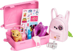 Barbie-Puppe, Reise-Barbie mit blonden Haaren, 10+ Reisezubehör, Aufkleber, Koffer, Welpe, inkl. 1 Puppe, Geschenk für Kinder, Spielzeug ab 3 Jahre,HJY18