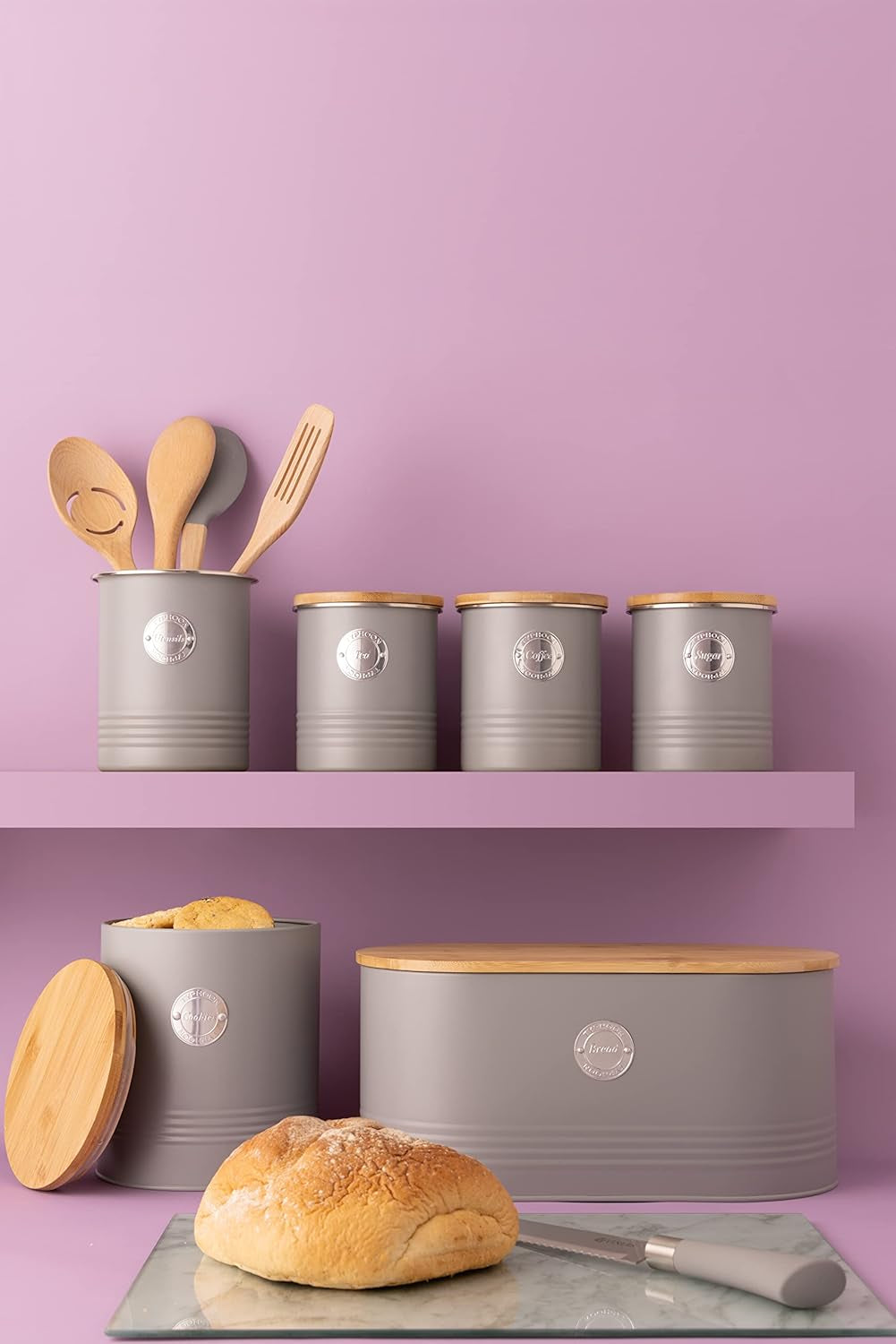 LIVING collection, borcan pentru biscuiți cu capac | gri pastel | cutie de depozitare de 3,4 L pentru biscuiți | borcan pentru biscuiți din oțel cu capac | borcane de depozitare etanșe din bambus cu capac Cutii depozitare alimente Naty Shop
