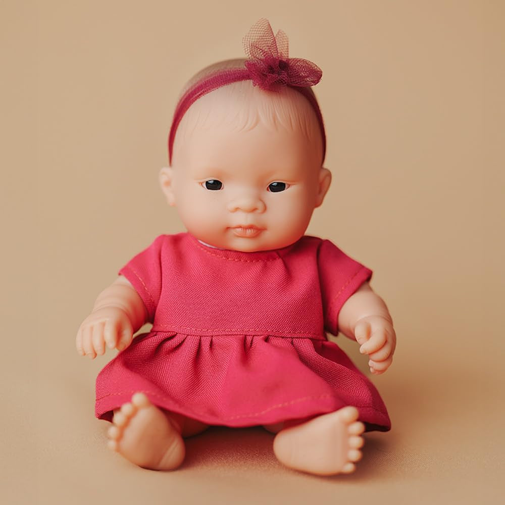 Miniland Puppe, 21cm, asiatisches Mädchen. In Spanien hergestellt. Anatomisch korrekt. My Friend & Me Collection, Asian Girl