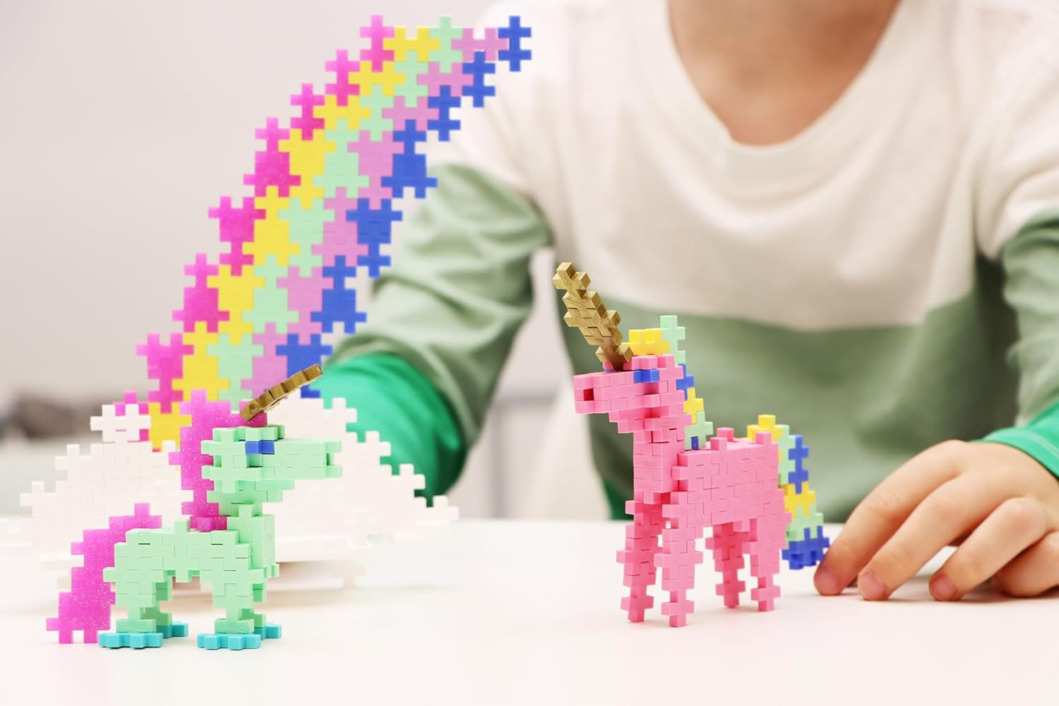 Plus-Plus 3908 Geniales Konstruktionsspielzeug, Learn to Build, Einhörner, Kreativ-Bausteine, 275 Teile