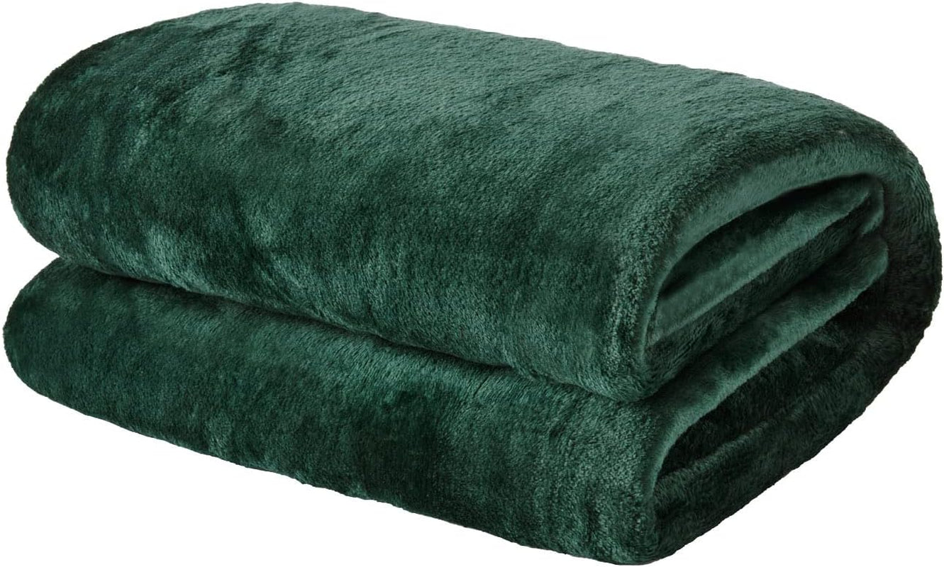 Cuvertură de pat Brentford's Ultra Soft Fleece, Silver Grey, Large Double - 150 X 200Cm Paturi si Cuverturi Besuche den Brentfords-Store Verde smarald 120 X 150 Cm