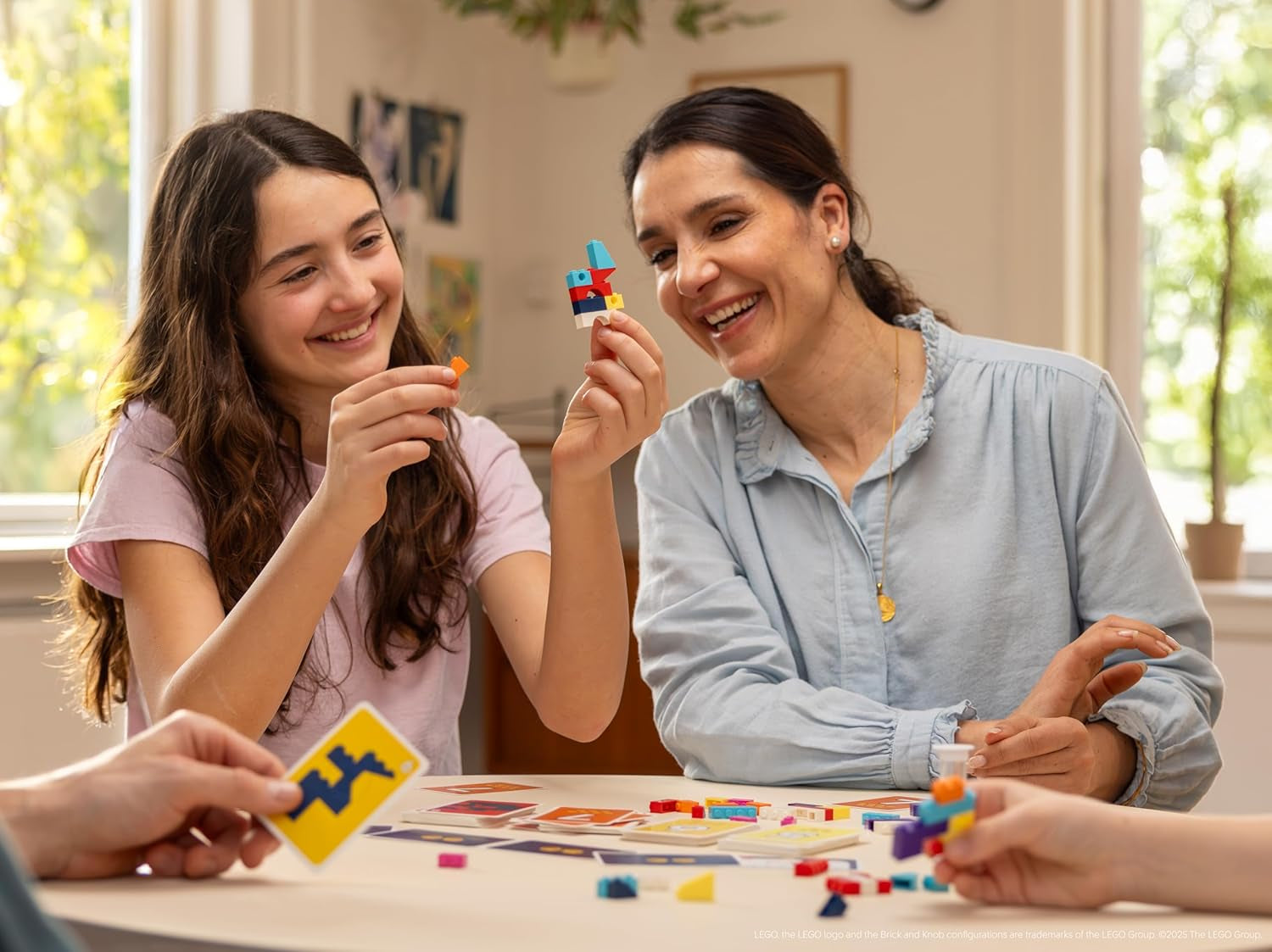 Asmodee - Brick Like This! Das offizielle Lego Spiel – schnelles und lustiges Bauspiel für die ganze Familie: Kinder, Jugendliche und Erwachsene – 15 Minuten, 2 bis 8 Spieler, ab 7 Jahren