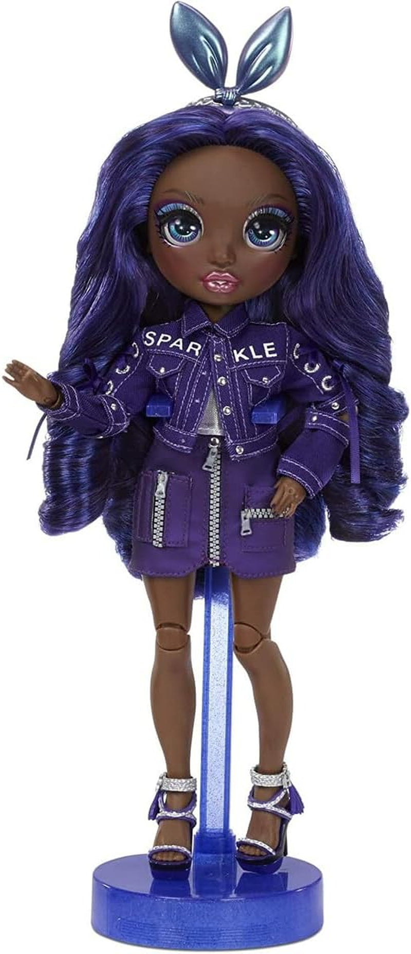 Rainbow High Modepuppe - Kristal Bailey - Indigo Puppe mit 2 Luxus-Outfits - inkl. Accessoires und Puppenständer Series 2 - Tolles Geschenk für Kinder und Sammler ab 6 Jahren