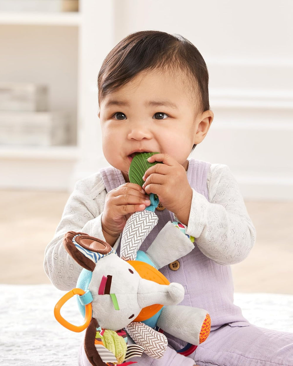 Skip Hop Bandana Buddies jucărie de activitate, jucărie moale pentru bebeluși și copii, multicoloră, elefant Jucarii Bebe Naty Shop