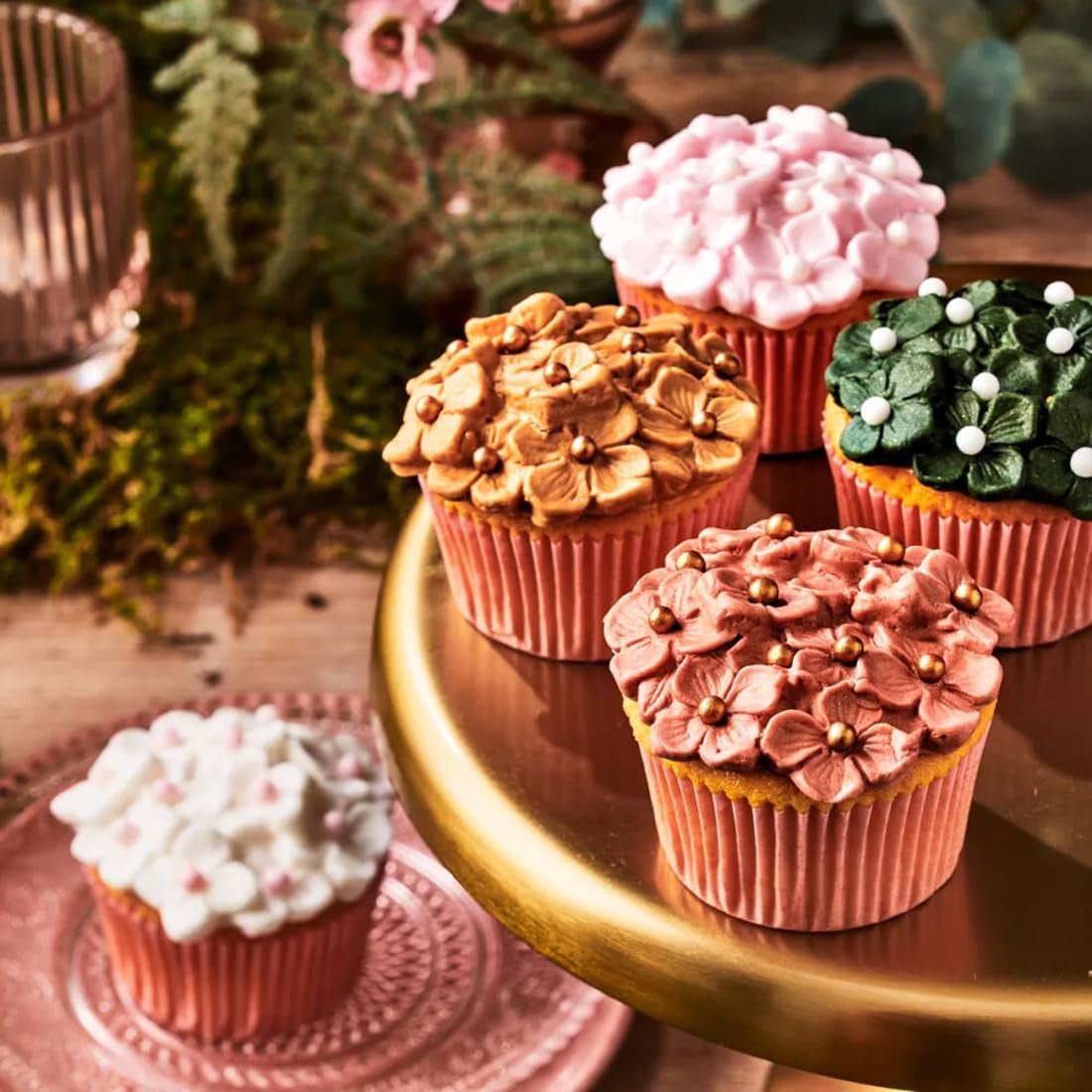 FunCakes fondant rulat Shimmering Rose: Ușor de utilizat, neted, flexibil, moale și pliabil, perfect pentru decorarea prăjiturilor, halal, kosher și fără gluten. 250 g Pasta de zahar Naty Shop